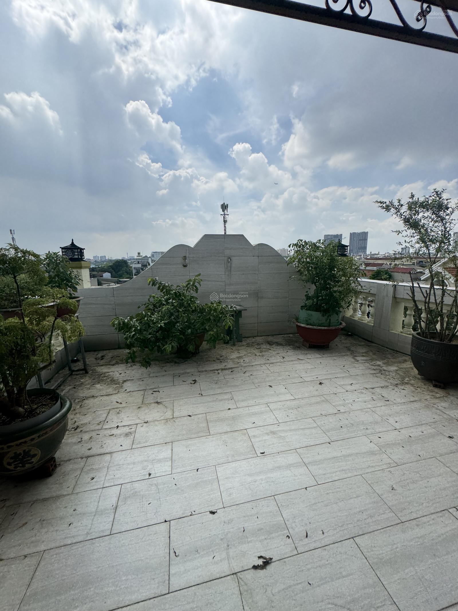 Bán Nhà 1 Trệt 2 Lầu + ST , 6,75 Tỷ , HXH 6m , Đường 6 , Phường Linh Xuân , Thủ Đức Bán Nhà 1 Trệt 2 Lầu + ST , 6,75 Tỷ , HXH 6m , Đường 6 , Phường Linh Xuân , Thủ Đức