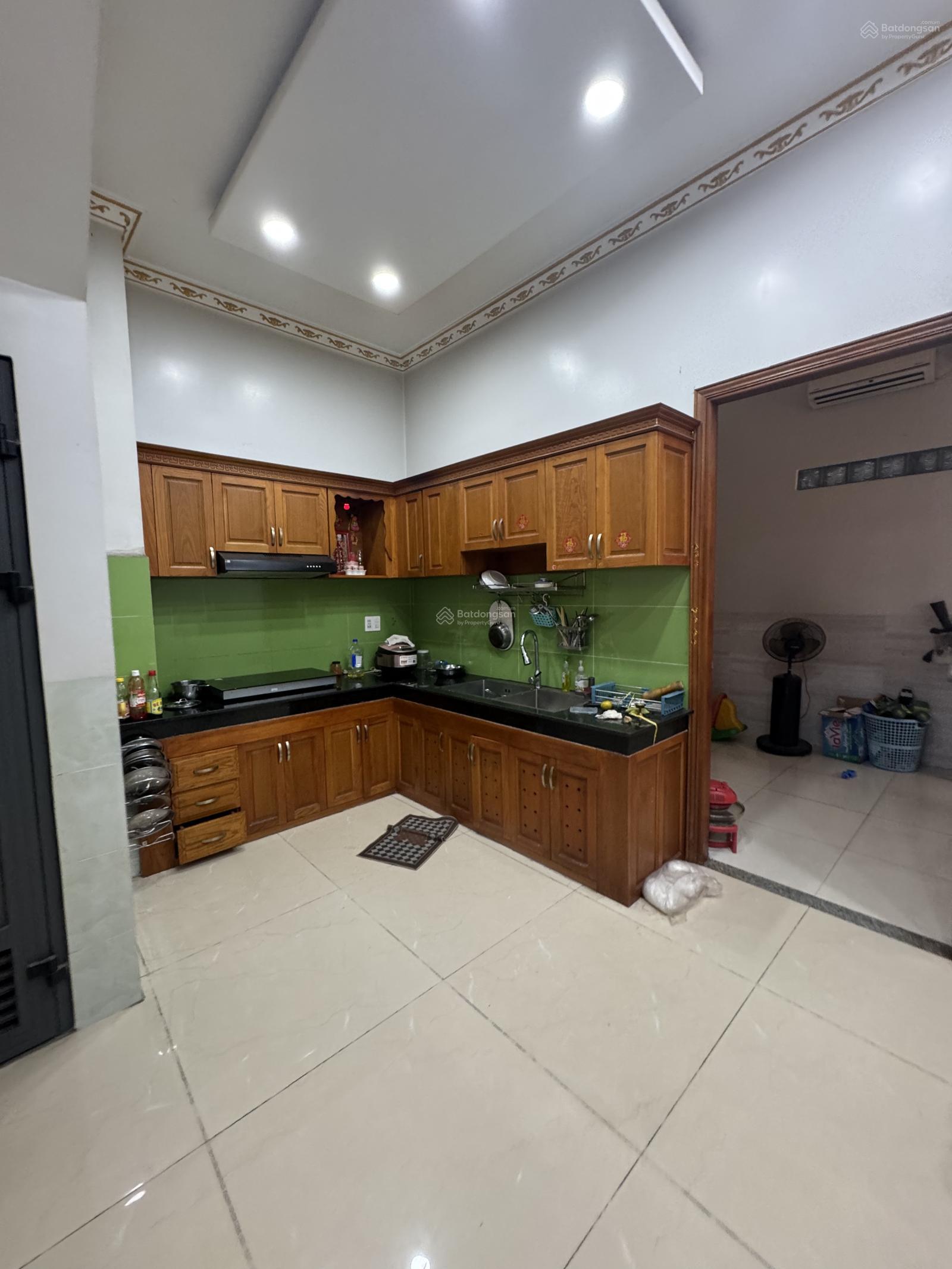 Bán Nhà 1 Trệt 2 Lầu + ST , 6,75 Tỷ , HXH 6m , Đường 6 , Phường Linh Xuân , Thủ Đức Bán Nhà 1 Trệt 2 Lầu + ST , 6,75 Tỷ , HXH 6m , Đường 6 , Phường Linh Xuân , Thủ Đức