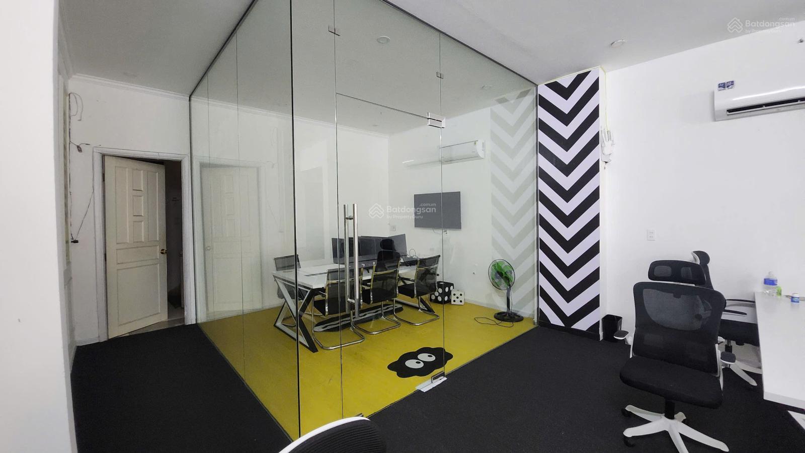 HÀNG HIẾM, ĐẸP-CHẮC CHẮN. RẺ. NHÀ 3 TẦNG ĐƯỜNG NGÔ QUYỀN. GẦN CẦU SÔNG HÀN ĐOẠN SẦM UẤT.CHỈ 14.8 TỶ