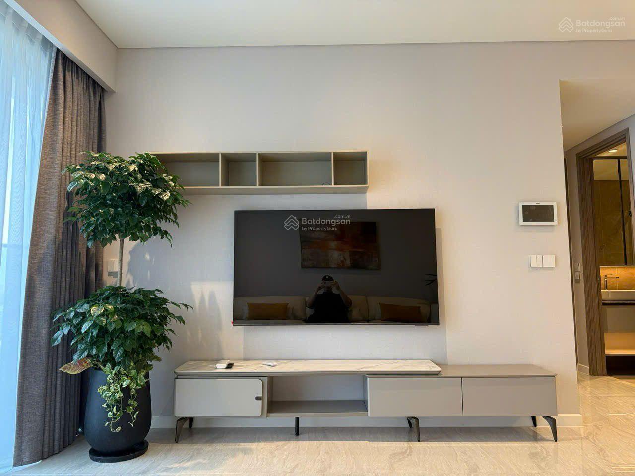 Chuyên bán duplex/officetel/ CHCC Kingston Residence. Gọi ngay em: 0935 204 *** SDT/Zalo