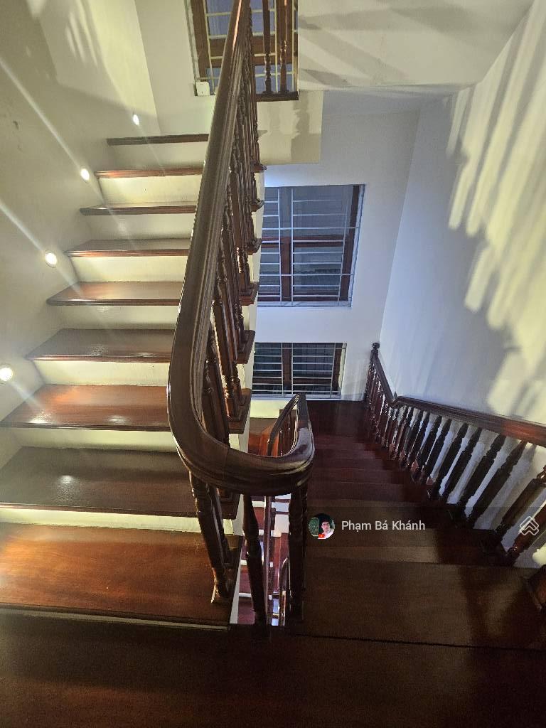 Bán Nhà Biệt Thự Sài Đồng, Long Biên, 160m2, 4Tầng, MT10m, 42 tỷ nhỉnh.