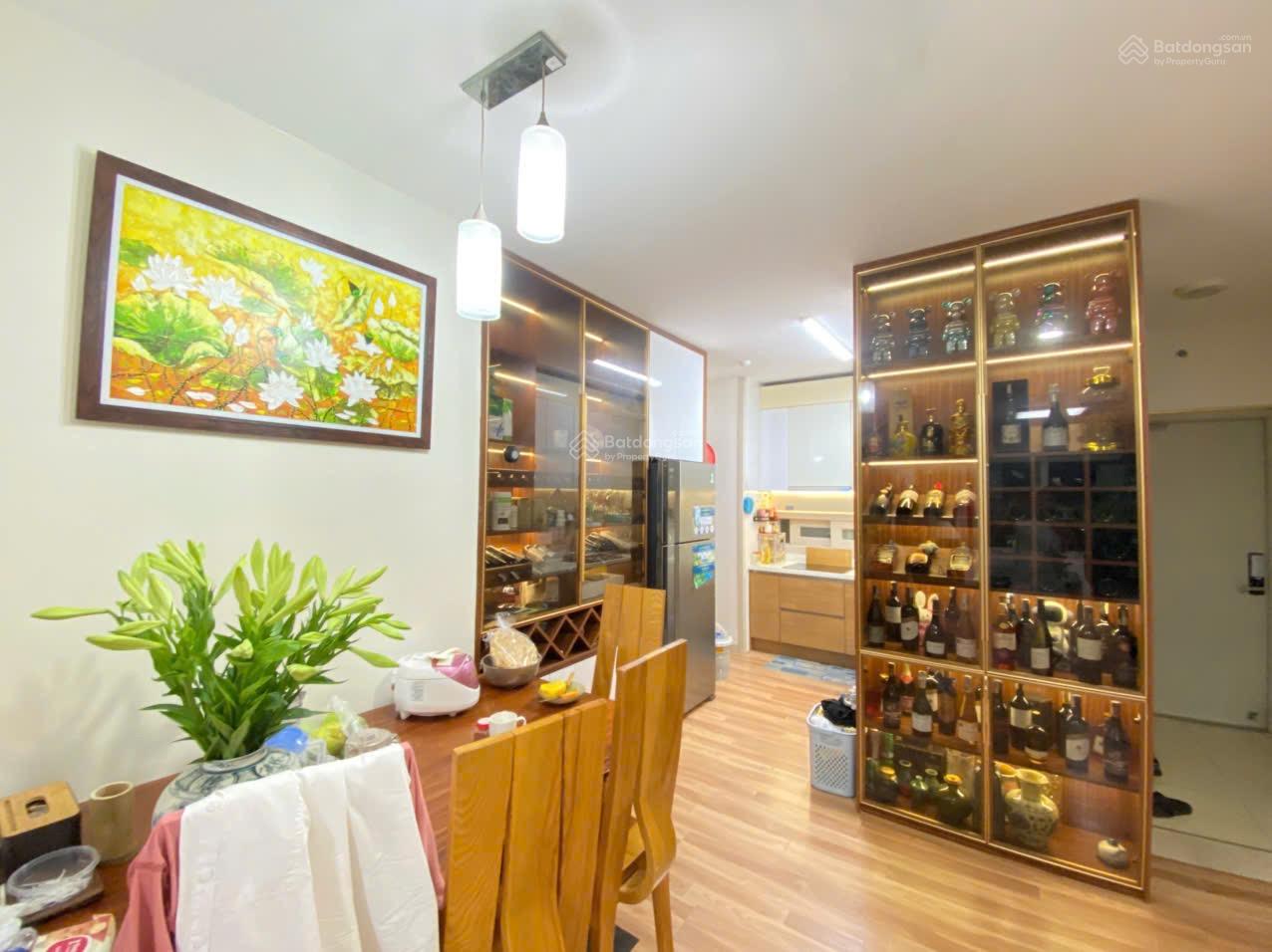 Cần bán căn hộ chung cư Rainbow văn quán. Diện tích 102m, 3pn, 2vs. LH Kiều Thuý 0949 170 ***