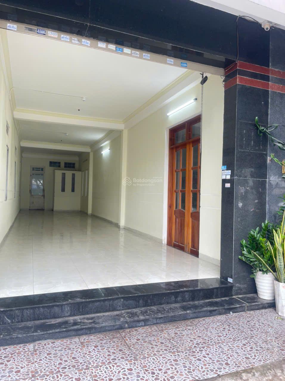 Chính chủ Cho Thuê Mặt Bằng Kinh doanh-608 Nguyễn Hữu Thọ, ĐN-70m2-MB trống suốt. Giá 12 tr/tháng