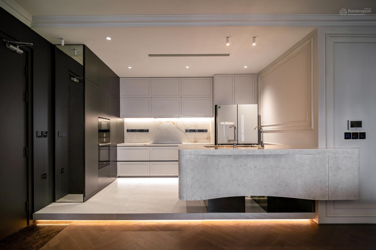 Cho thuê căn hộ Orchard Park View. DT: 100m. 3PN 2WC, nhà mới, sạch đẹp, giá: 18tr. LH 0773 694 ***