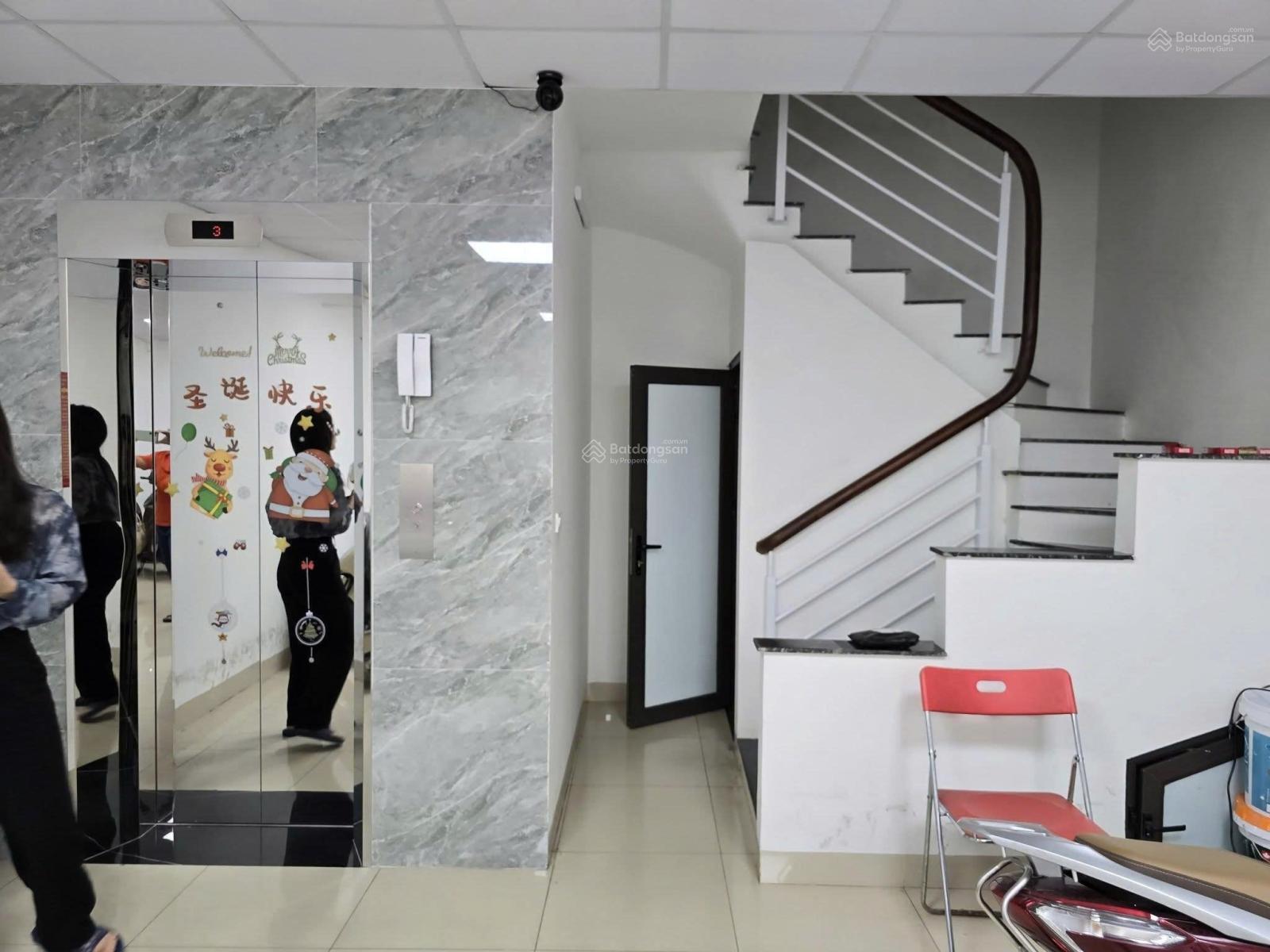 Cho thuê biệt thự Trung Văn - Vinaconex 3. Dt 80m2, 5T, thang máy. Giá 38tr/th Cho thuê biệt thự Trung Văn - Vinaconex 3. Dt 80m2, 5T, thang máy. Giá 38tr/th