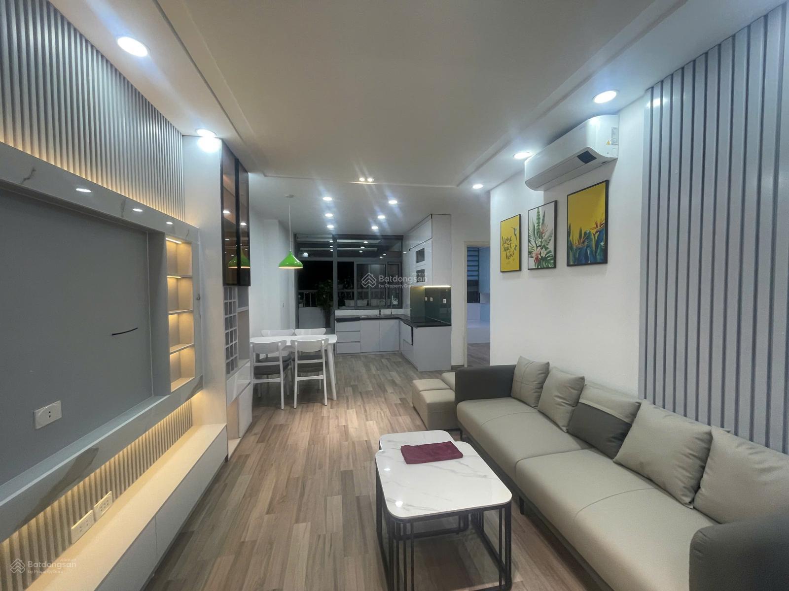 Bán căn hộ 2PN2VS tại VOV Mễ Trì, 5.5 tỷ, 70m2. Sẵn sổ đỏ. Full đồ Liên hệ 0985 222 ***