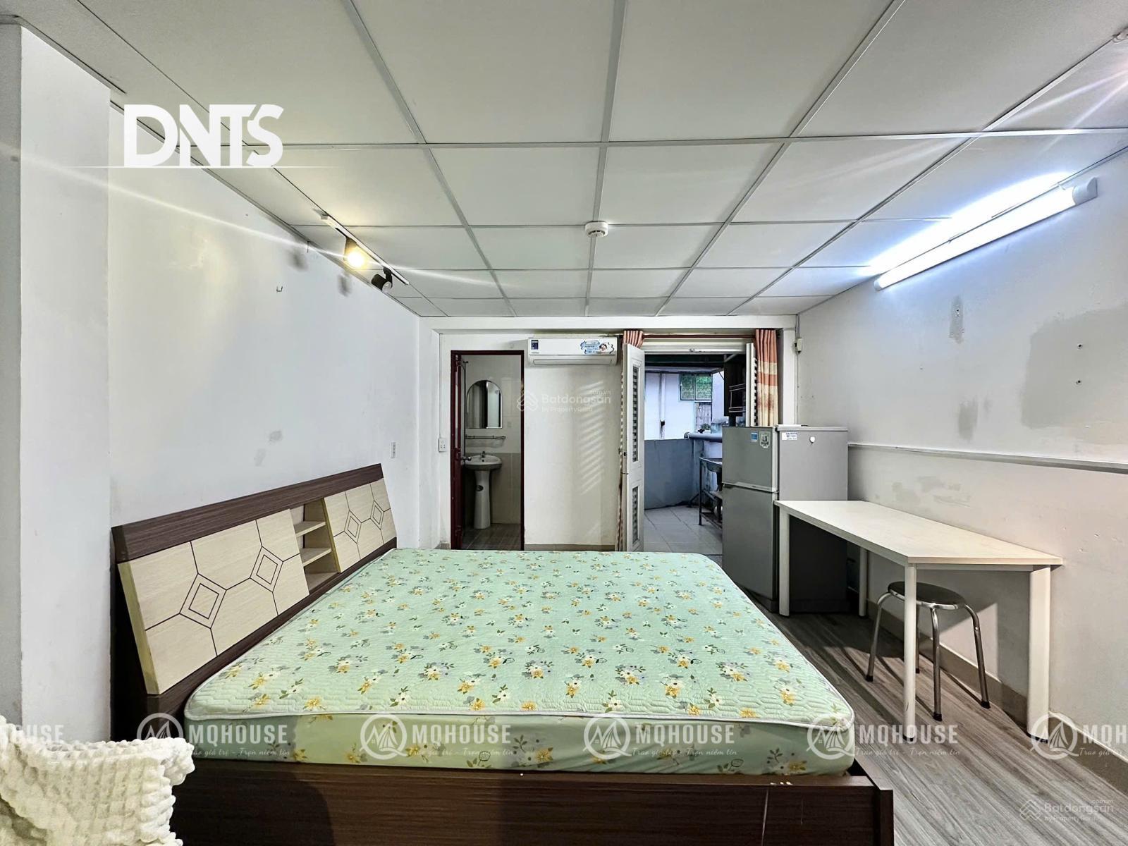 Cho Thuê Phòng Ban Công Hẻm An Ninh Gần Bv Từ Dũ_Công Viên 23 Tháng 9 Q1