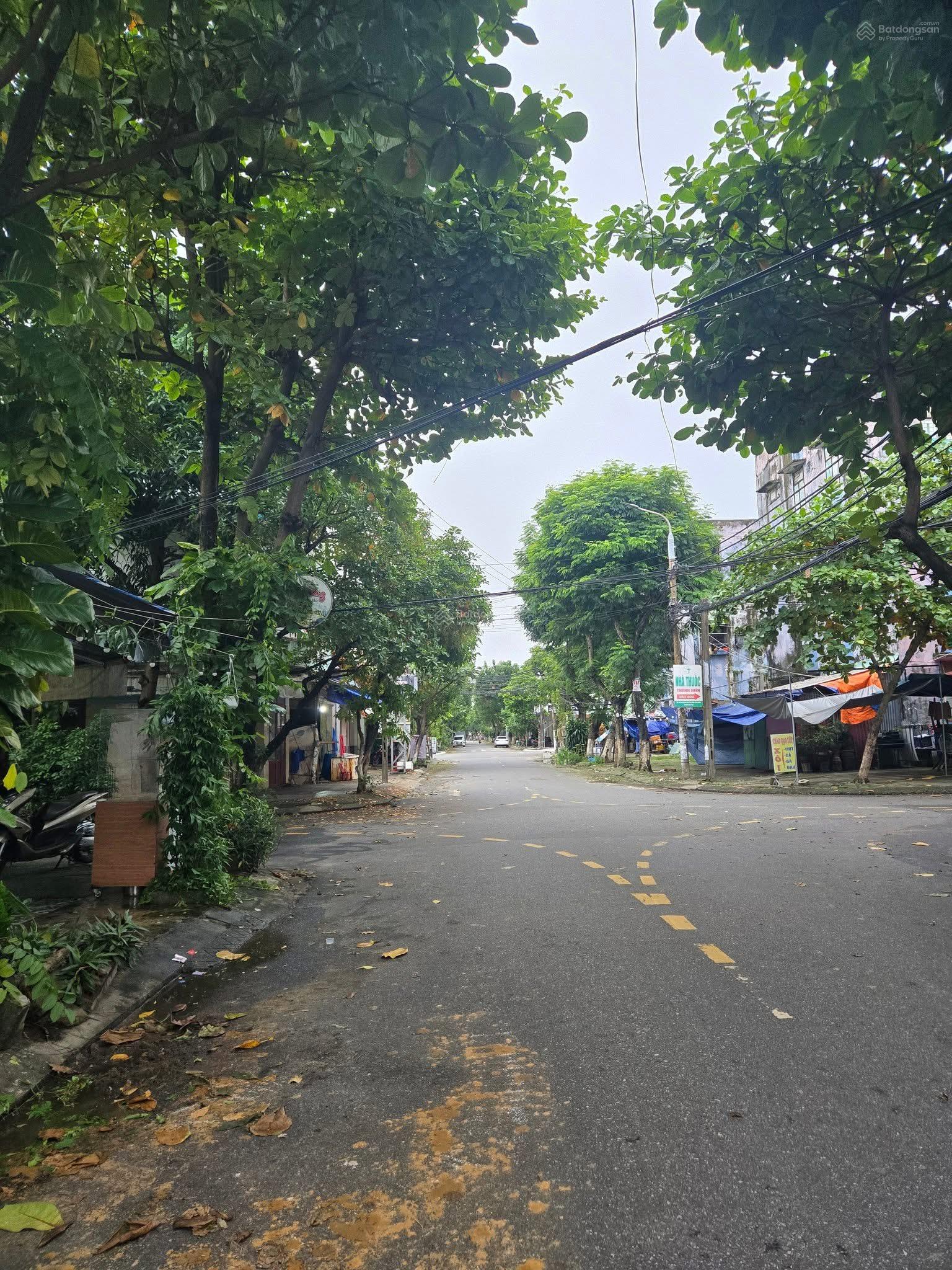 Chính chủ gửi bán lô đất MT Dũng Sĩ Thanh Khê, Đà Nẵng. Vị trí: Sát lô góc với đường Lâm Quang Thự