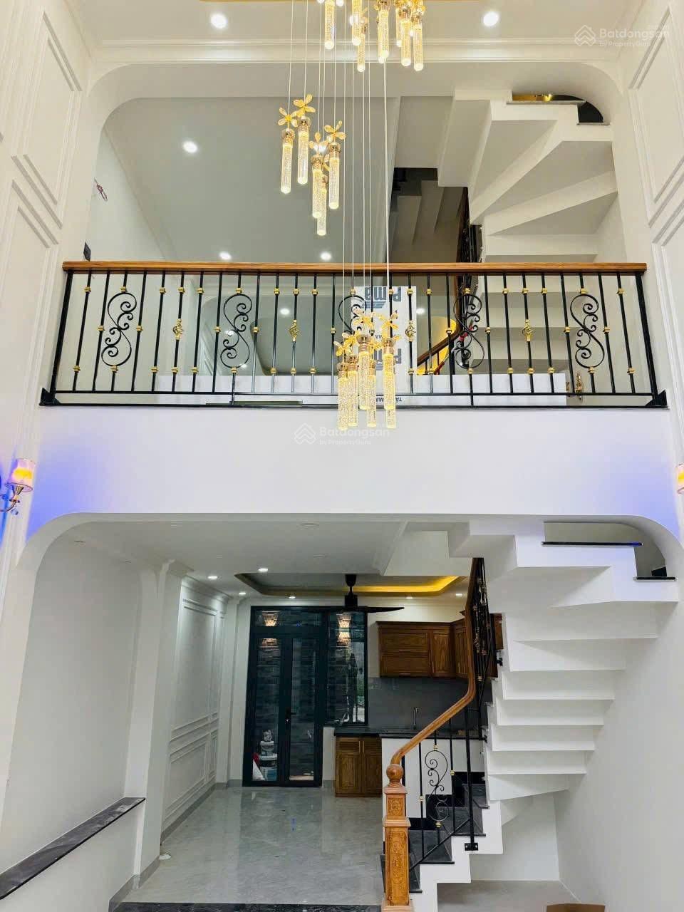 Nhà Mới Xây 2025 Đường 40, Gần Chợ Hiệp Bình 1 Trệt Lửng 2 Lầu, Ở Ngay! Nhà Mới Xây 2025 Đường 40, Gần Chợ Hiệp Bình 1 Trệt Lửng 2 Lầu, Ở Ngay!