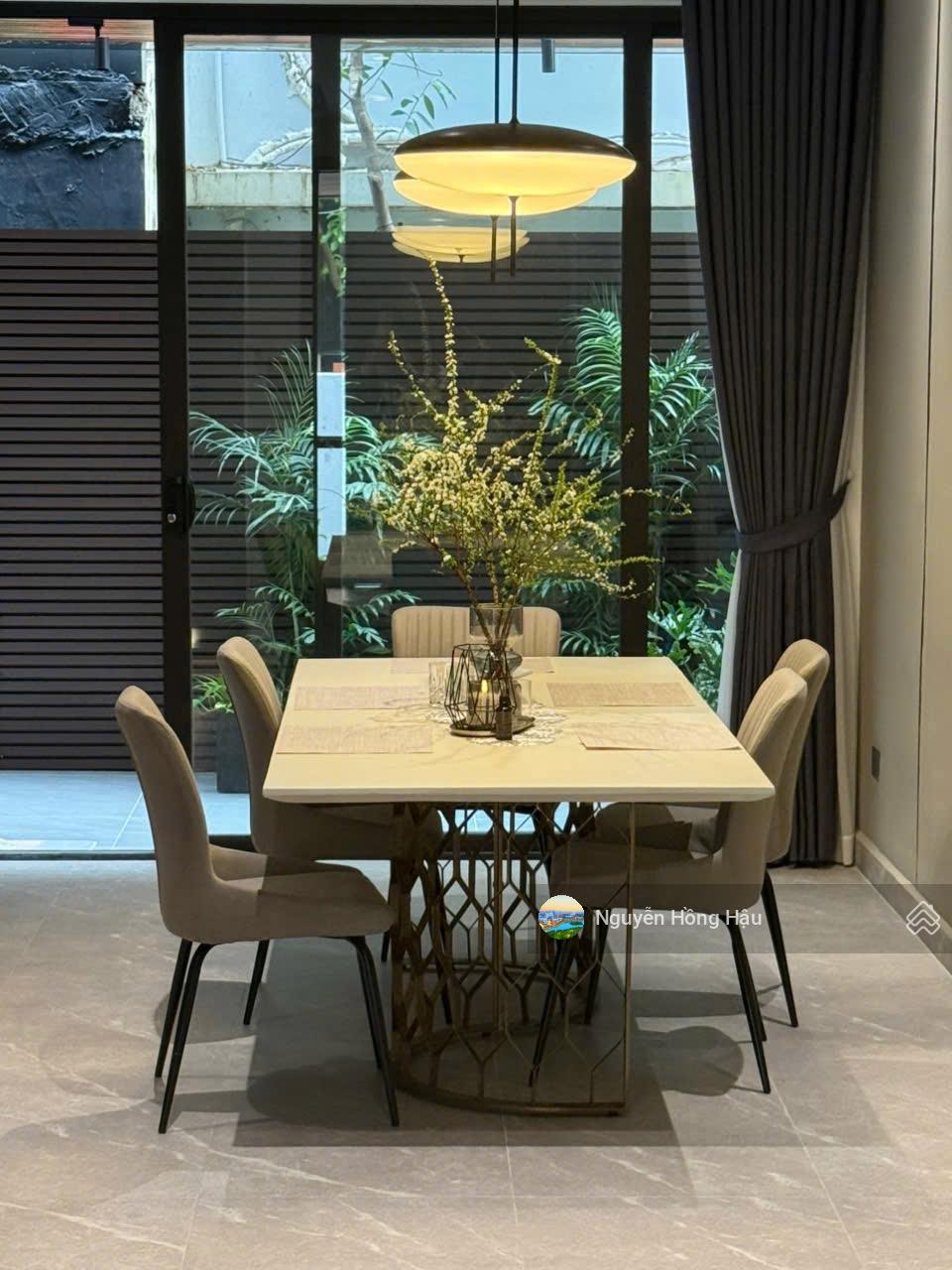 Cẩn bán biệt thự Phú Mỹ Hưng nhà siêu đẹp, nội thất cao cấp vào ở ngay giá bán 37 tỷ