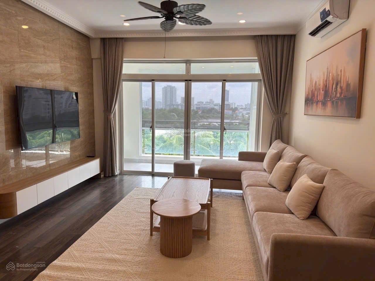 Cần cho thuê căn hộ Riverside Residence, Nguyễn Lương Bằng. 130m2, 3PN,3WC. View Sông.