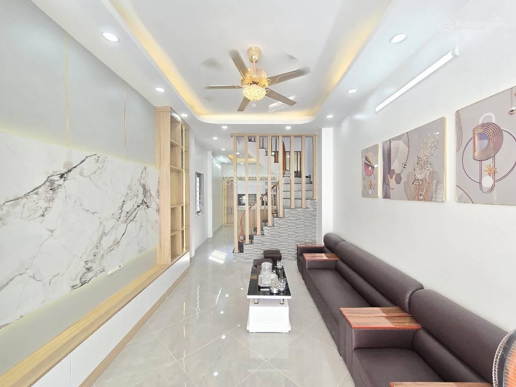 Đông Mỹ 47m nhà xây mới 4 tầng, giá chỉ 6,6 tỷ ô tô nhỏ vào tận nhà