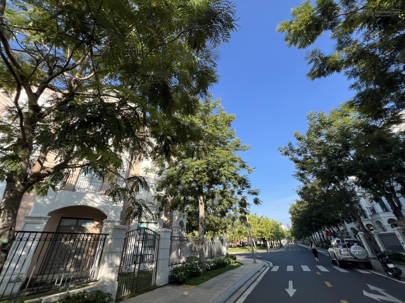 Nhà phố liền kề 84m2 Manhattan kinh doanh sầm uất 17.5 tỷ - Xem nhà gọi 0931 769 *** Tùng Dubai