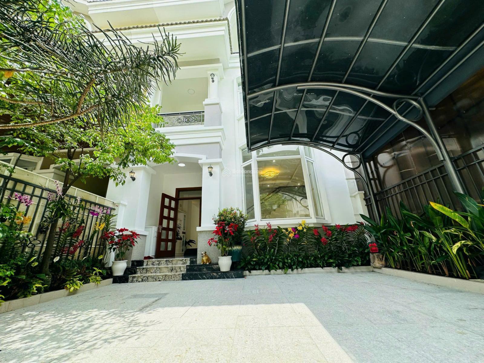 Biệt Thự PMH Giá Thuê Tốt Nhất Hiện Tại. Nhà Đẹp - Mới - Cư Dân Tri Thức. Giá: 45 Triệu. Em Luân