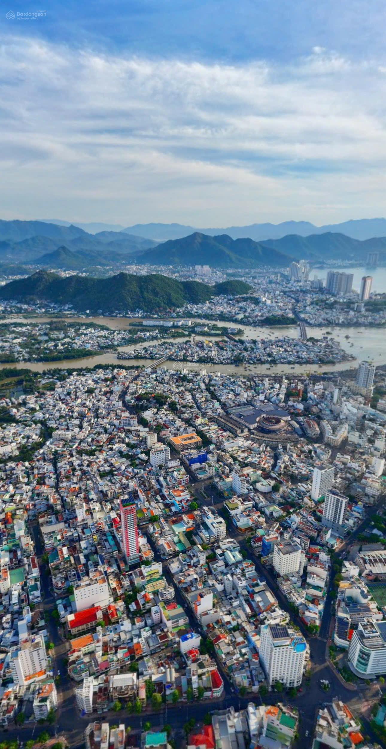 Bán đất tại Đặng Tất, Vĩnh Hải, Nha Trang, 80 tỷ, 635.6 m2, giá tốt