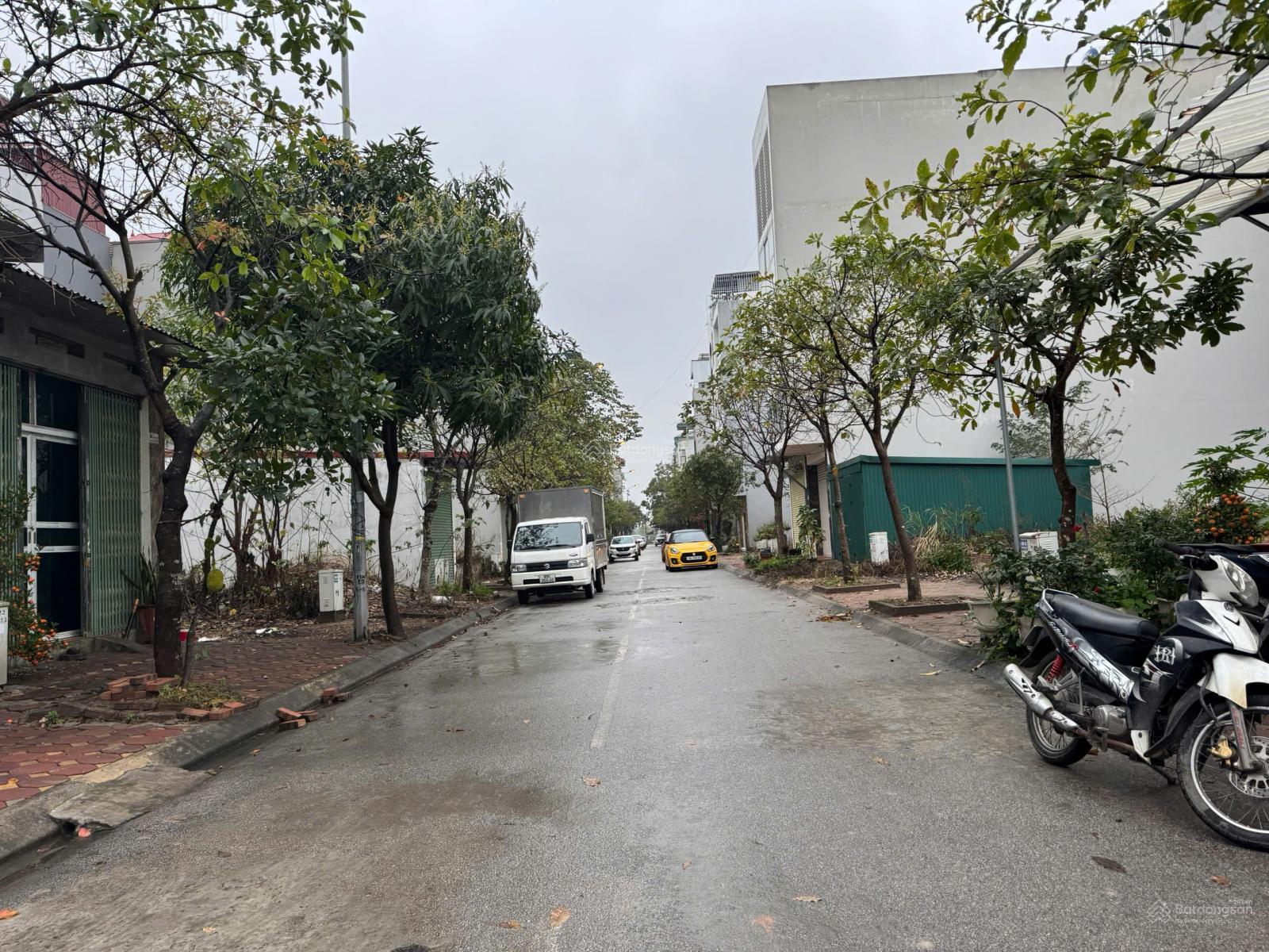 Cần tiền bán gấp 60m2 đất TĐC Trâu Quỳ, Phường Gia Lâm - đường 17m vị trí vàng