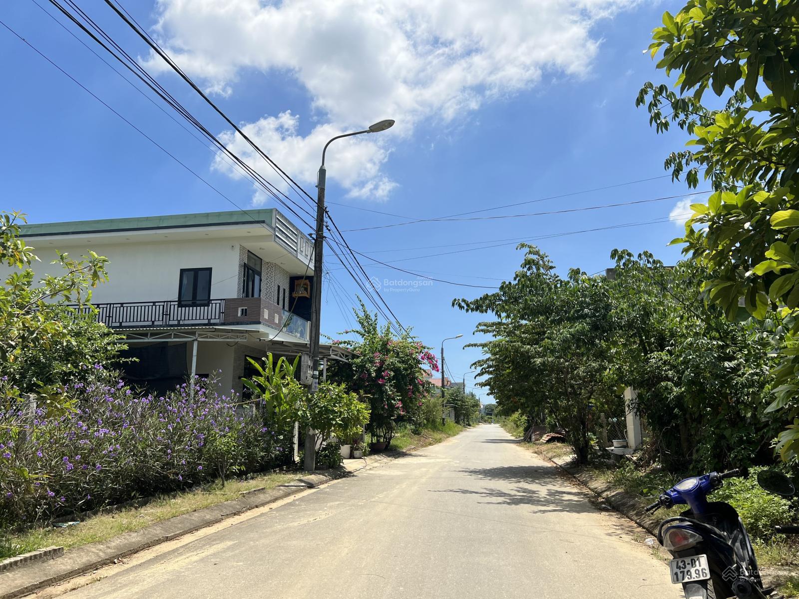 Tái Định Cư Hoà Ninh 1- Đà Nẵng cần bán:  Đường nhựa 5,5m  Hướng đông nam ( Hàng hiếm)