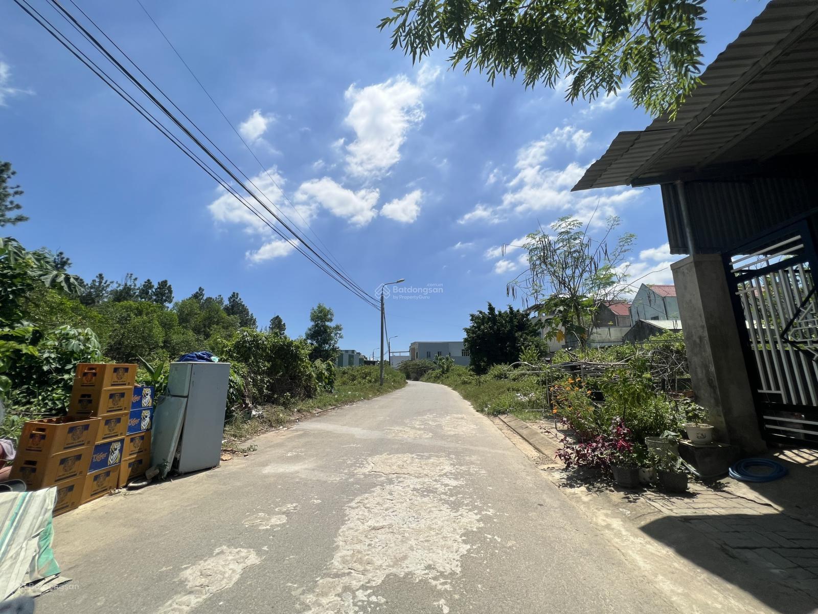 Tái Định Cư Hoà Ninh 1- Đà Nẵng cần bán:  Đường nhựa 5,5m  Hướng đông nam ( Hàng hiếm)