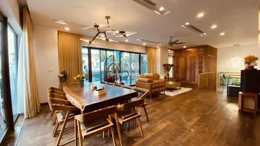 Bán gấp căn hộ 3 ngủ chung cư N05 Trần Duy Hưng, 13 tỷ, 152m2, full nội thất mới, view đẹp