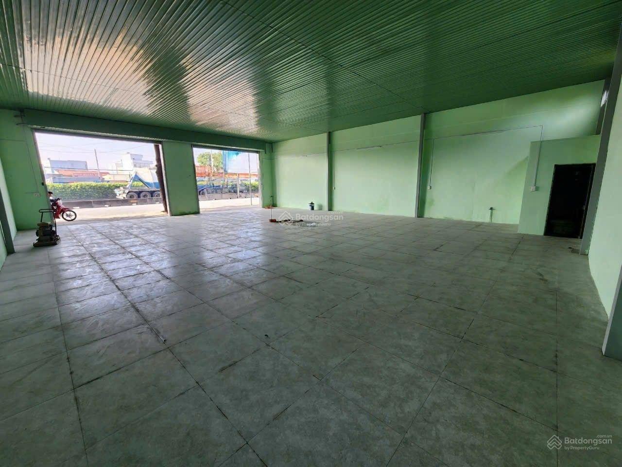 Chính chủ cho thuê nhà xưởng MT QL1A An Phú Đông Q12. DT: 170m2 xe container