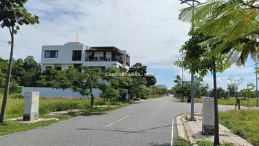 HÀNG HIẾM - lô đất biệt thự 300m2 - trục chính dự án Ven Sông Tắc - giá chỉ 33 tr/m2