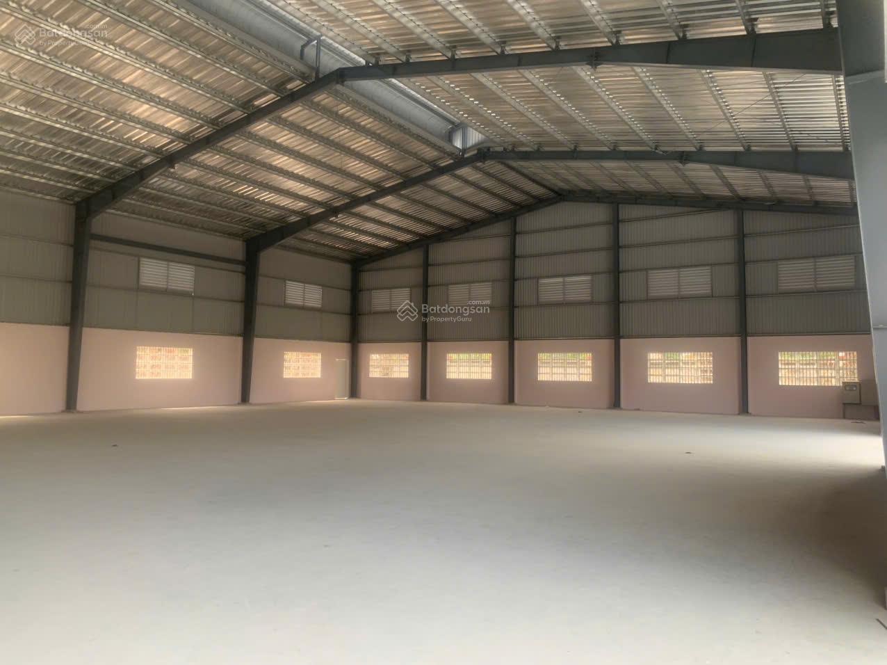 Cho thuê cụm kho xưởng 1.650m2. Kho đạt chuẩn KCN