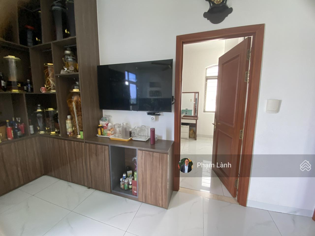 Biệt thự góc 2 mặt tiền Lâm Quang Ky 11x21m (1 trệt 2 lầu) nhà hoàn thiện sẵn ở và đầu tư tốt Biệt thự góc 2 mặt tiền Lâm Quang Ky 11x21m (1 trệt 2 lầu) nhà hoàn thiện sẵn ở và đầu tư tốt