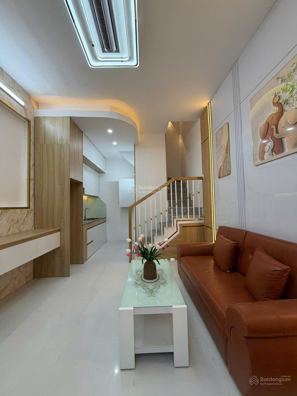 Nhà full nội thất, nhà mới đẹp 2PN2WC ngay khu đông dân 655tr đường lớn oto vào tận ngõ