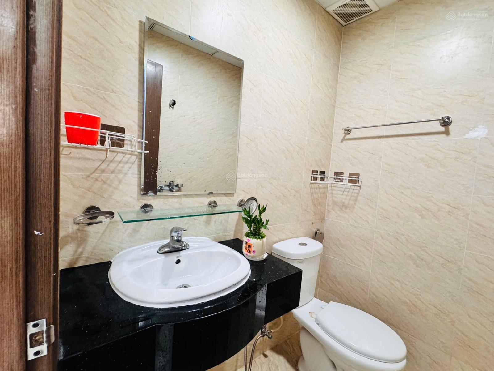 Bán gấp căn hộ biển giá rẻ cực rẻ, DT 59m2, 2PN 2WC, full nội thất