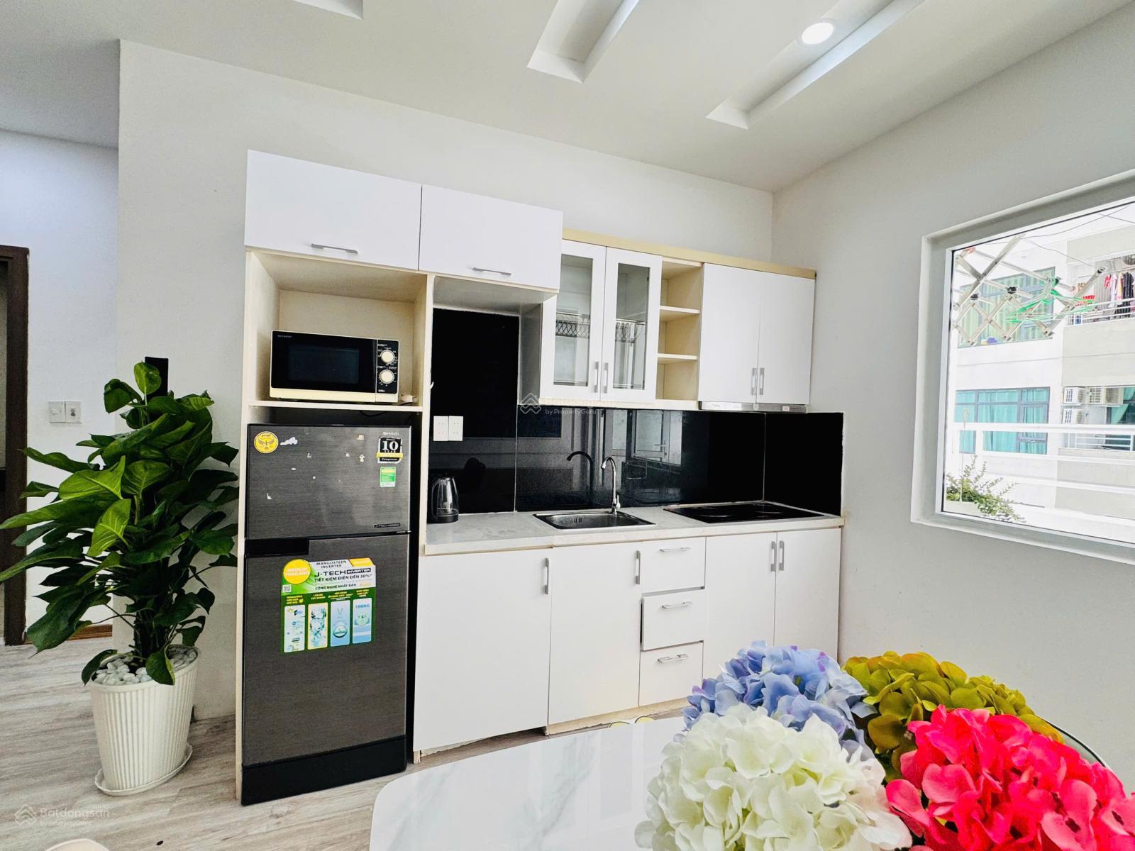 Bán gấp căn hộ biển giá rẻ cực rẻ, DT 59m2, 2PN 2WC, full nội thất