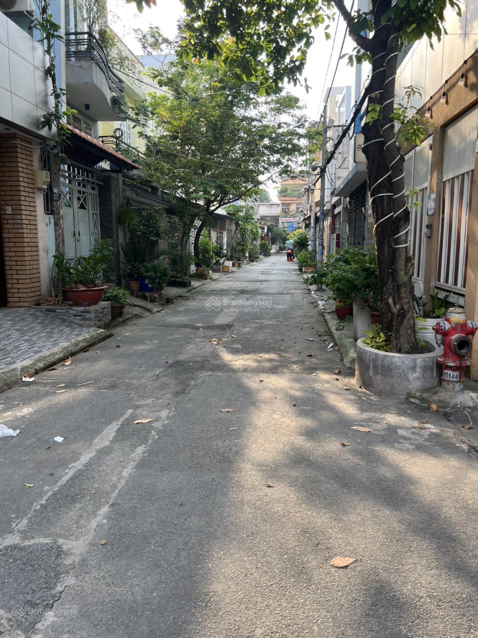 Bán nhà HXH 5m Nguyễn Kiệm, P3, GV. DT: 4m x 18m công nhận 70m2. Trệt lửng 1 lầu. Giá 8 tỷ TL.