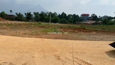 Đất Tu Vũ mặt đường trục chính ô tô tránh, cách cty gạch ngói sông Đà hơn 200m, trạm đăng kiểm 4km