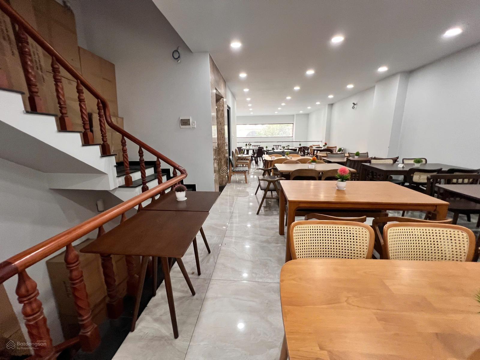 Duy nhất 1 căn nhà phố 147m2 39.9tỷ mặt tiền Đinh Thị Thi vị trí gần ngã tư trung tâm Vạn Phúc City