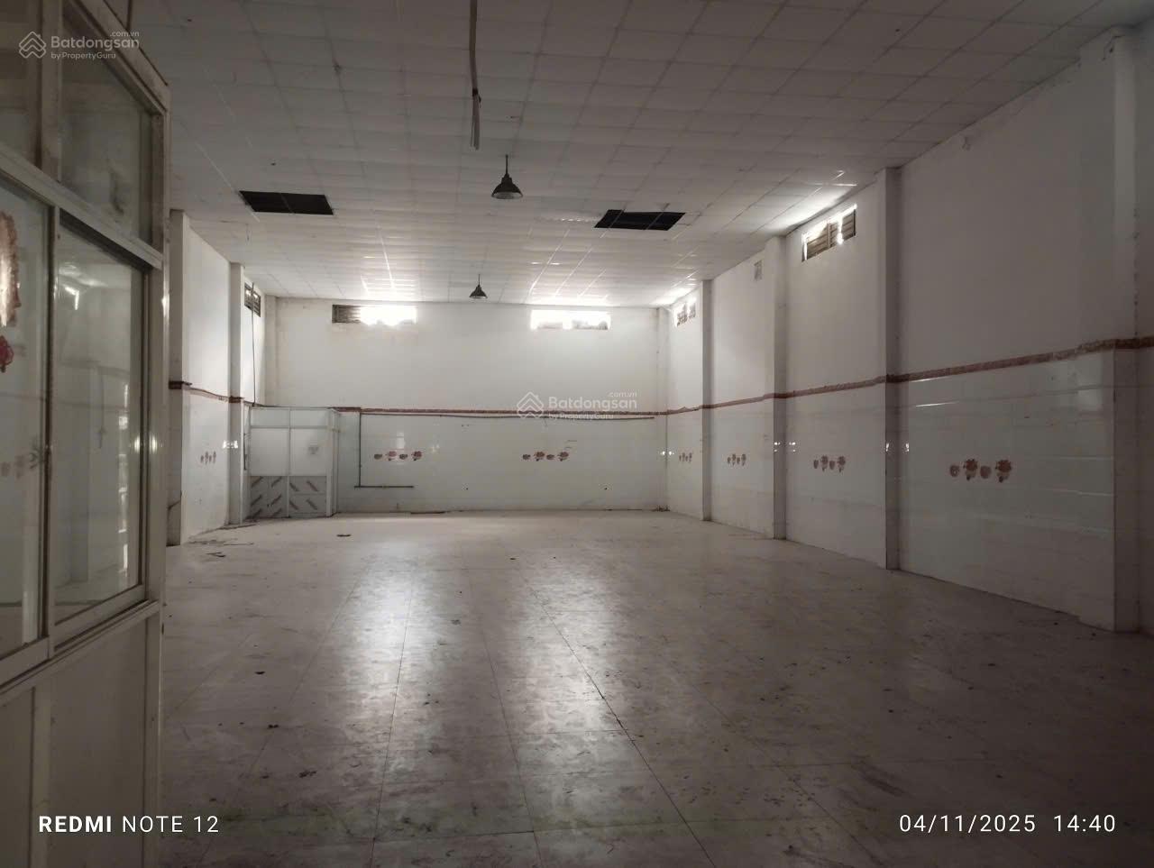 Cho thuê nhà xưởng 300m2, trạm 250kwa, giá 22tr/tháng