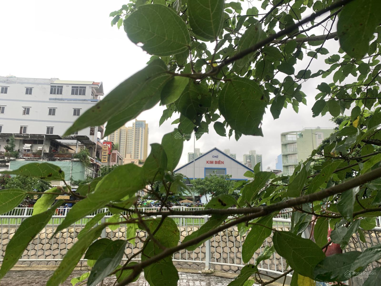 Nhà mặt tiền đường Kim Biên Q5 lô góc, MT 6m, kinh doanh đỉnh, DT 84m2, SĐCC, chỉ 25 tỷ Nhà mặt tiền đường Kim Biên Q5 lô góc, MT 6m, kinh doanh đỉnh, DT 84m2, SĐCC, chỉ 25 tỷ