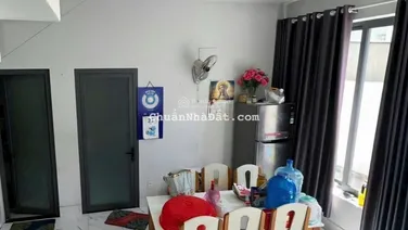 Nhà 1 trệt 2 lầu có 4PN 5WC, căn góc 130m2 full thổ cư Ngang gần 8m Khu dân trí cao giá hơn 8 tỷ