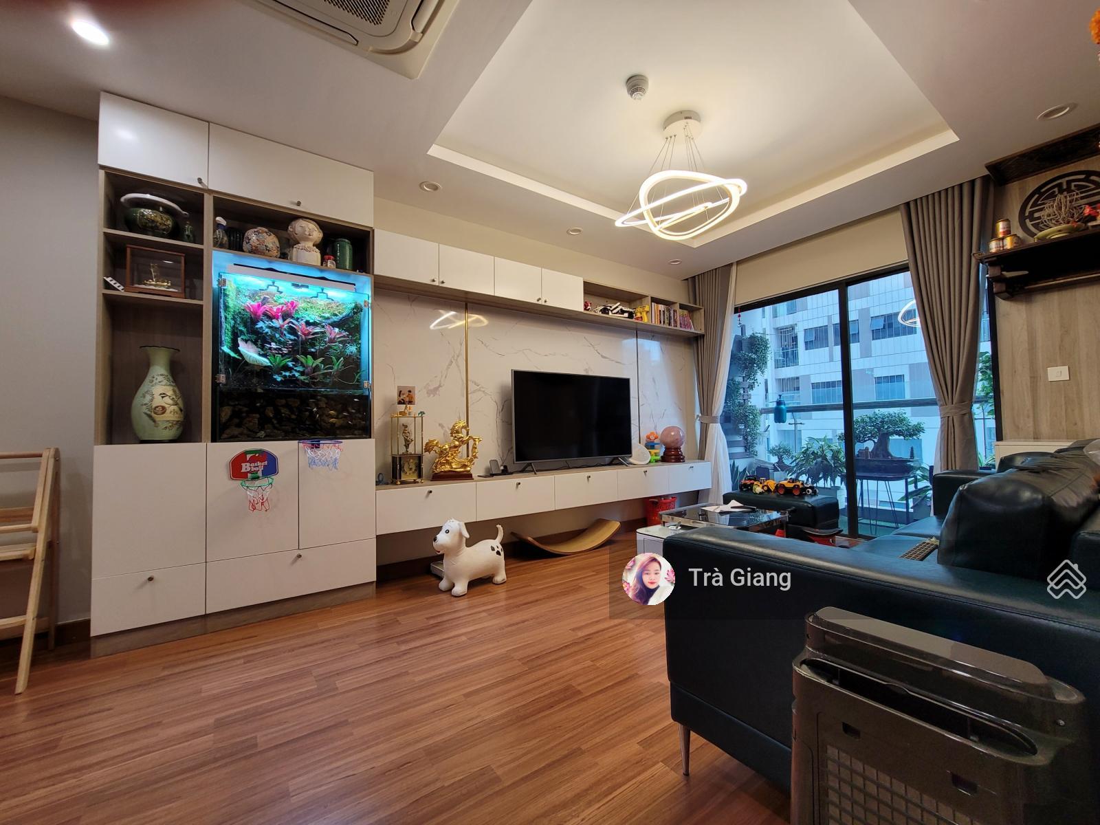 Chính chủ bán căn hộ GoldSeason 47 Nguyễn Tuân, có slot ôtô: 76m2, 2N2VS giá 8,9 tỷ, LH: 0846 463 ***