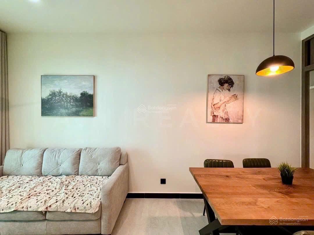 Bán CC De La Sol, 7,75 tỷ, 71m2, 2PN, 2WC, nội thất đầy đủ, giá siêu hiếm còn sót tại Quận 4