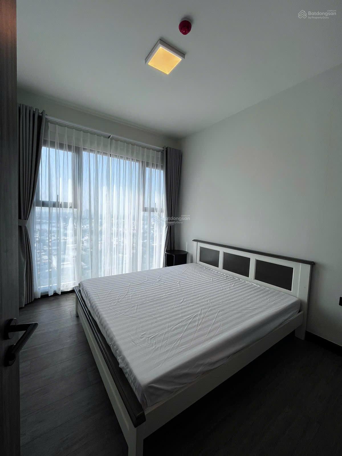 Bán 2PN DualKey De La Sol, Tôn Thất Thuyết, 11 tỷ, 94m2 giá tốt đầu tư 3xtr/tháng sẵn HĐT view sông