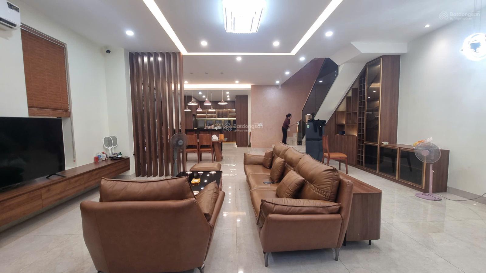 Biệt Thự Đường số 31 An Phú-Q2-DT 15x20m,3 Tầng Hồ Bơi-Giá Bán 55 tỷ