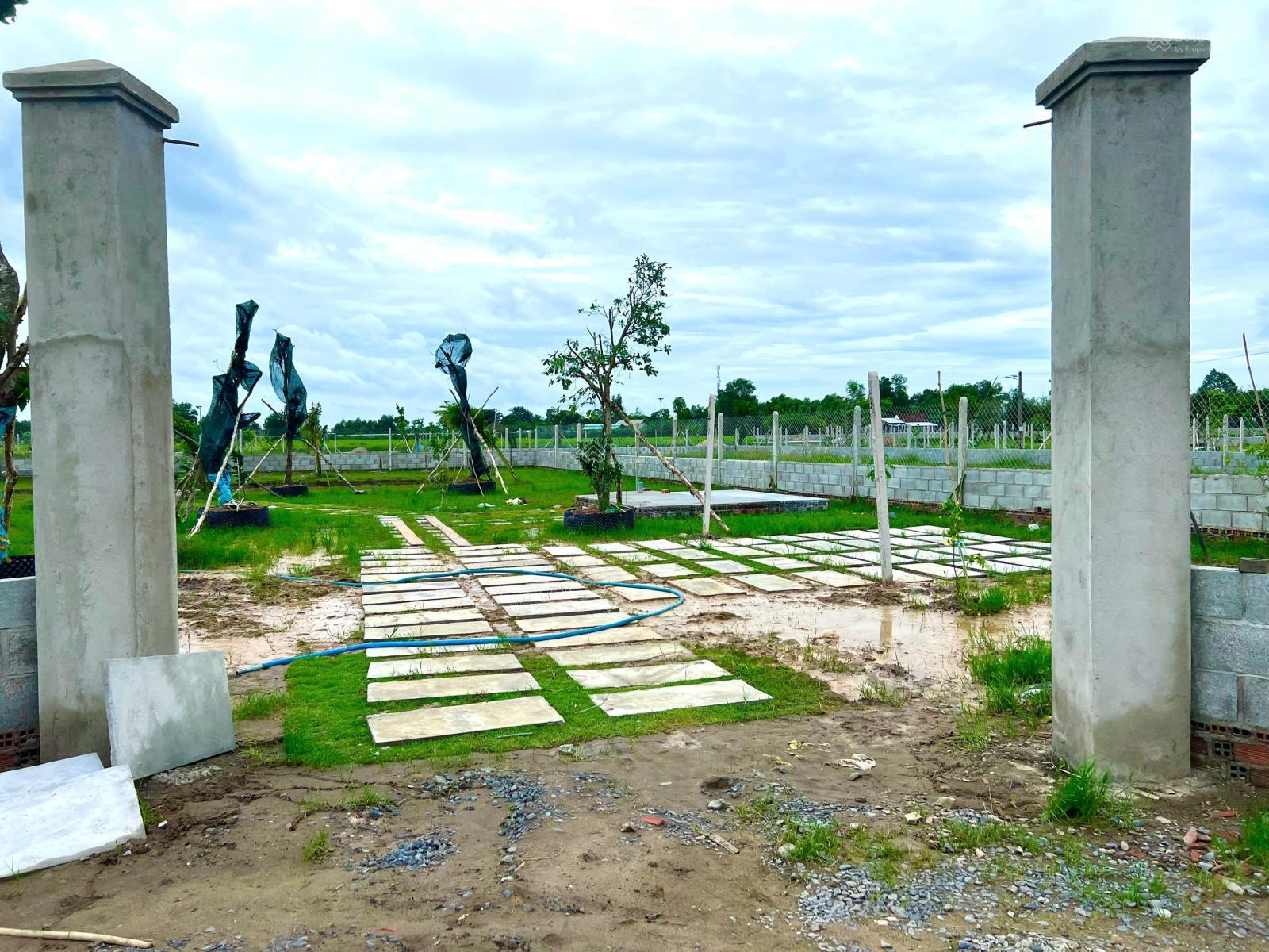 ĐẤT NHÀ VƯỜN NGHĨ DƯỠNG 1500M2 NẰM NGAY TRUNG TÂM THỊ TRẤN GÒ DẦU-TÂY NINH