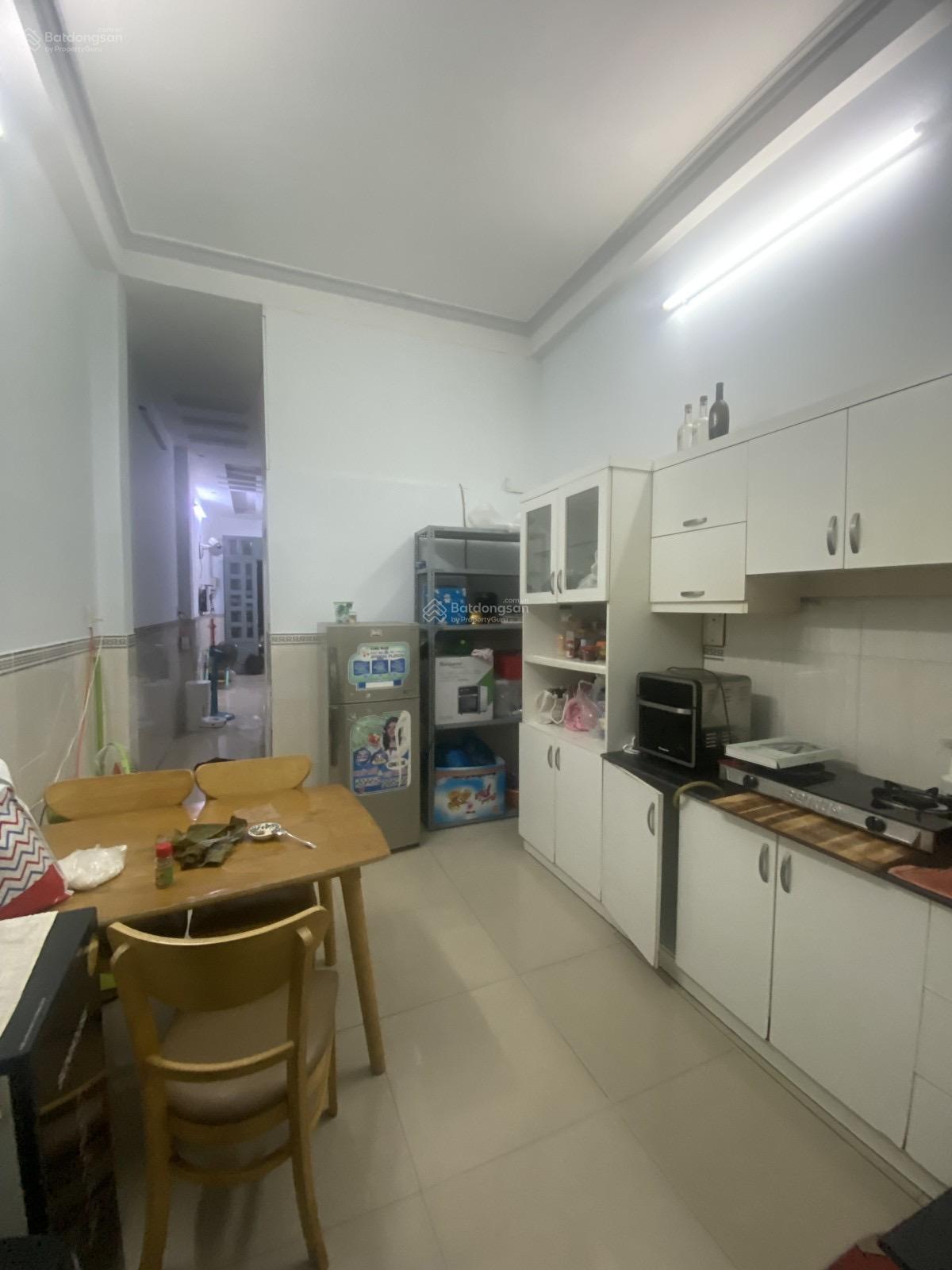 Nhanh mới kịp! Nhà Phú Định Q8 3 tầng - 4PN 3WC - Hẻm thông - 51m2 chỉ 4.4 tỷ - Xem ngay Nhanh mới kịp! Nhà Phú Định Q8 3 tầng - 4PN 3WC - Hẻm thông - 51m2 chỉ 4.4 tỷ - Xem ngay