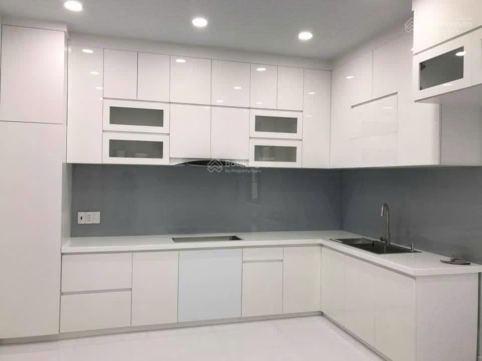 Bán nhà mặt tiền Đường 20m Bình Lợi, Phường 13, Bình Thạnh, DT: 5m*22m, trệt, 2 lầu, sân thượng