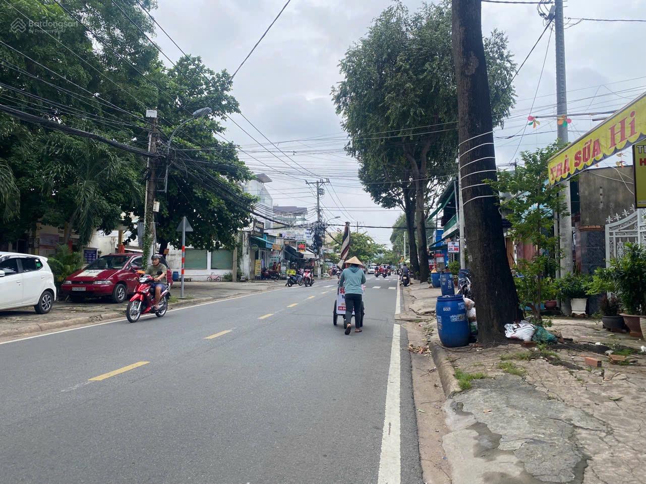 Giá 40 giảm còn 37,5 tỷ , MT Linh Trung, Diện tích ngang 12m nở hậu 14m công nhận 410m2