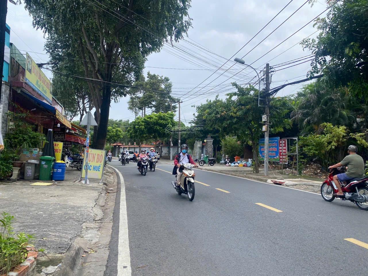 Giá 40 giảm còn 37,5 tỷ , MT Linh Trung, Diện tích ngang 12m nở hậu 14m công nhận 410m2