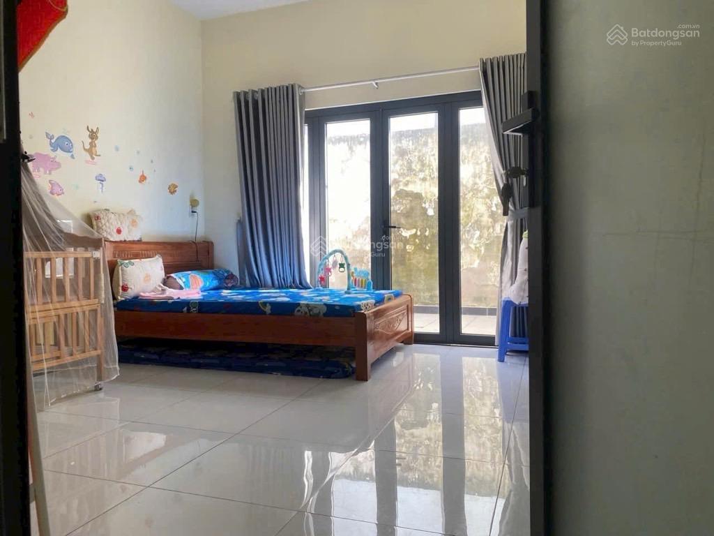 Bán nhà 3 tầng 4m x 27m hẻm ô tô thông Trường Chinh. Giá 7.1 tỷ TL