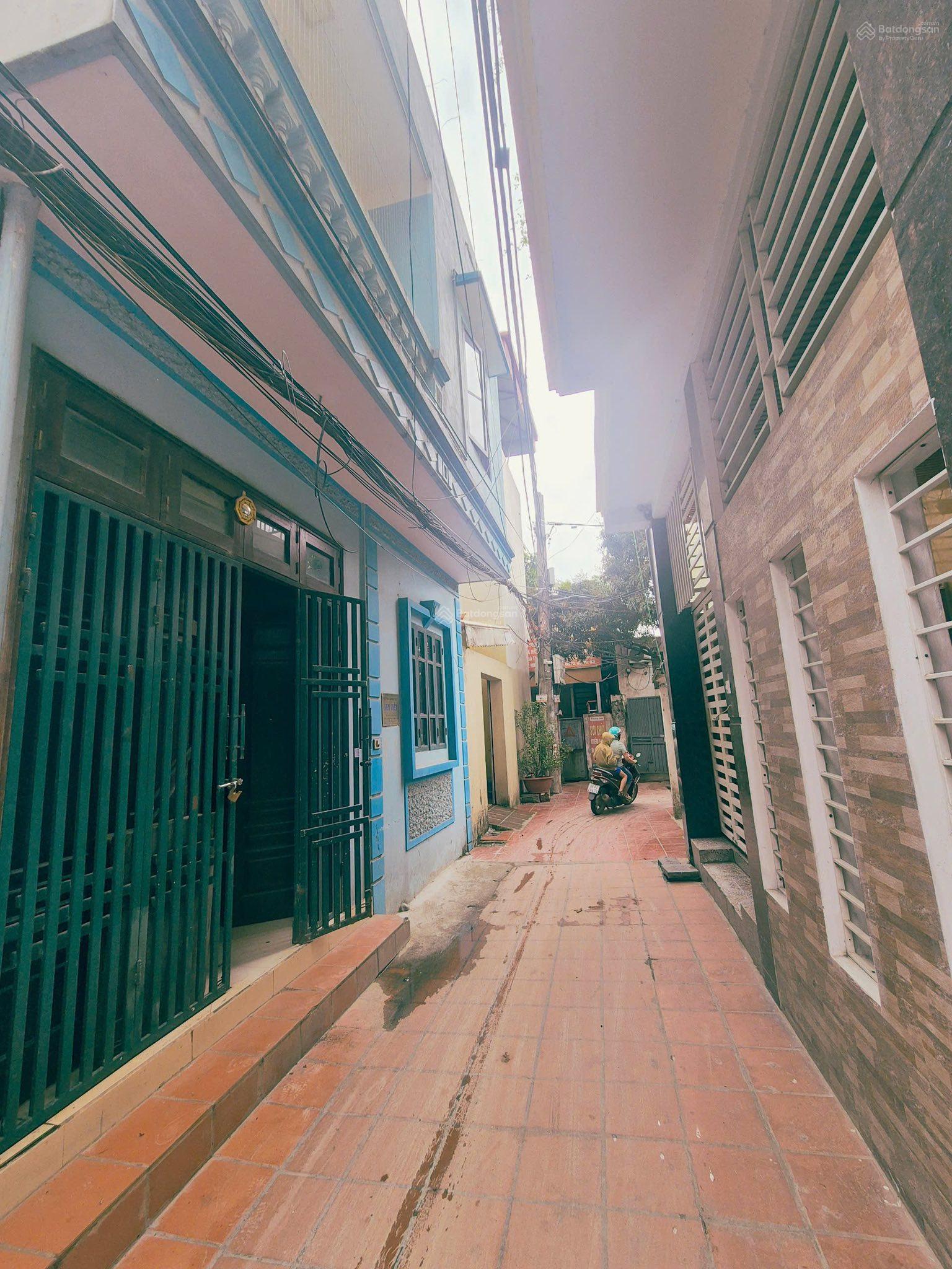 Bán nhà P/Lô HV Cảnh sát, 50m2, 3PN, 8.3 tỷ. Ô Tô qua nhà - sát đường Tây Thăng Long