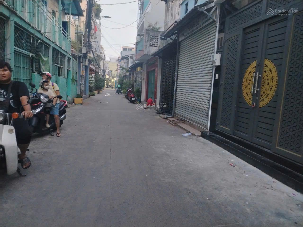 Cấn Bán nhà hẻm xe hơi Điện Biên Phủ. DT; 5x15m. Trệt, Lầu Cũ. Tiện Sửa Lại ở hoặc Đập Đi Xây Mới.