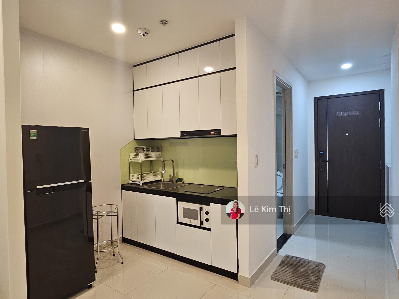 Hot - Cho thuê officetel Sunrise City North 43m², đủ nội thất, có ban công, giá 12 triệu/tháng