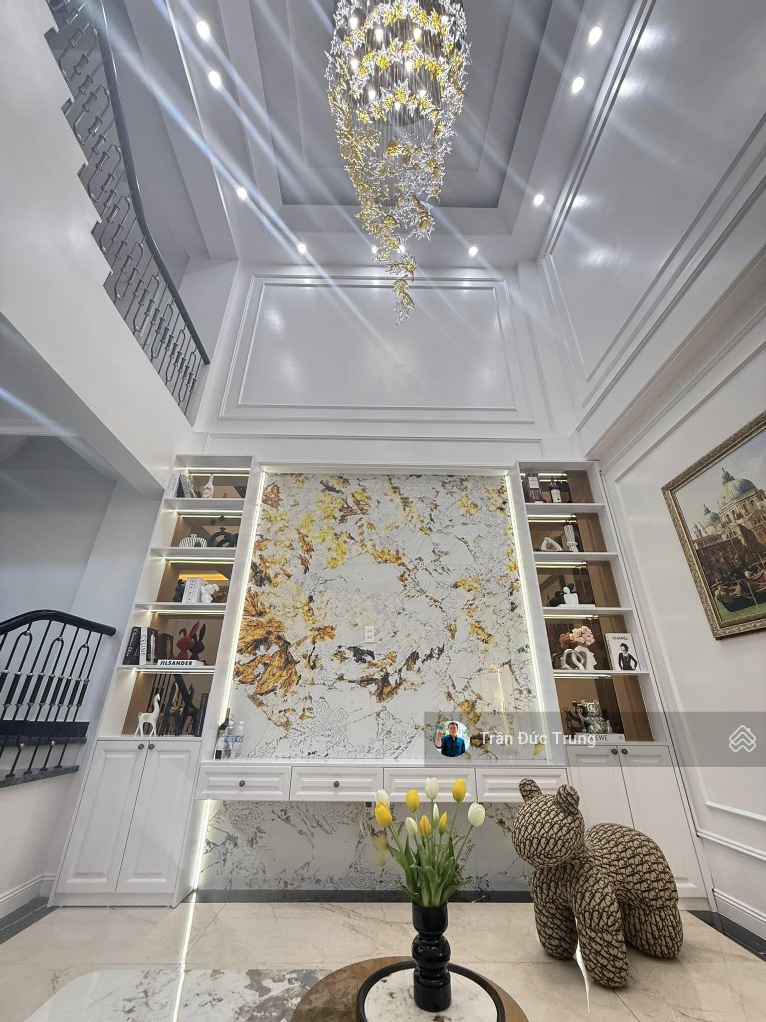 5 tầng full đồ 46m2 khu phân lô Thiên Lôi